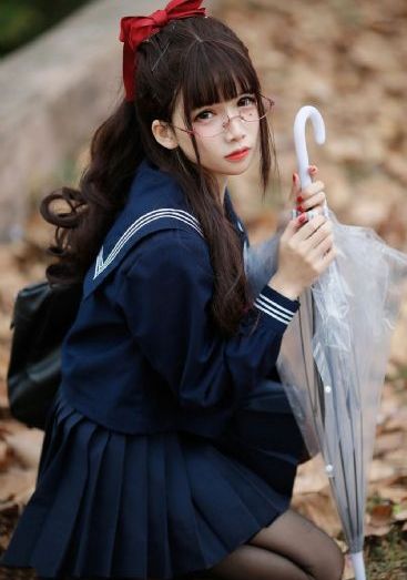 电视剧裂变全集免费观看_十万网红美女美酱