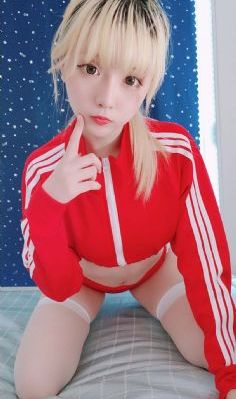 中国国模全部私拍11套_高清高清完整版