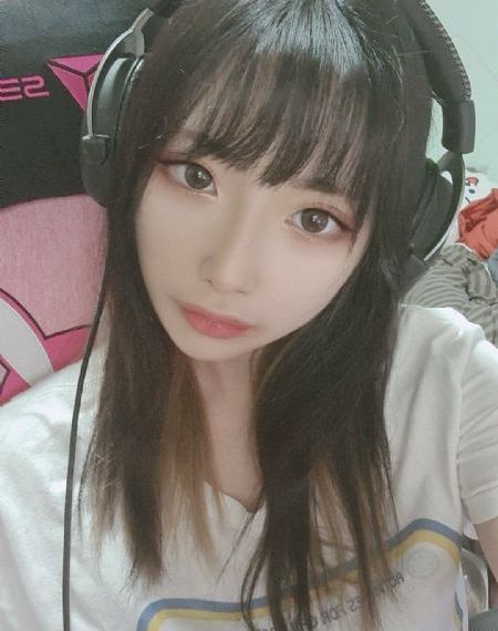 少女大人免费观看完整版西瓜_高清电影完整版