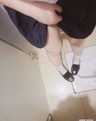 我妈妈朋友的儿子_1080迅雷电影在线