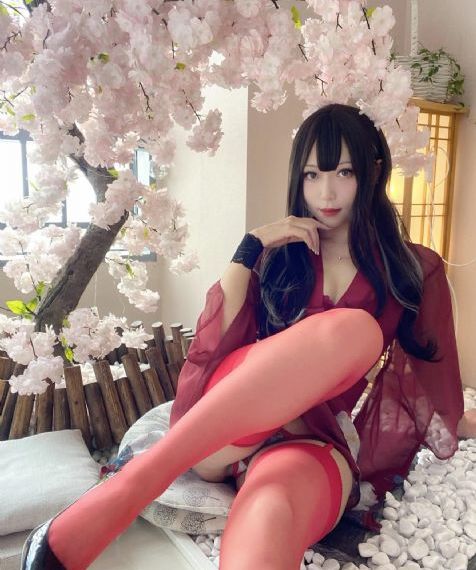 操国产美女视频_720神马影院手机在线